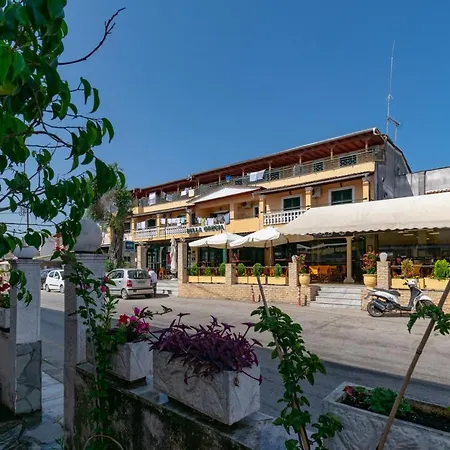 Bella Grecia And By Hotelius Daire *